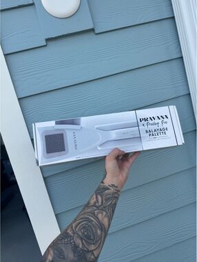 Pravana X Presley Poe Balayage Palette - White